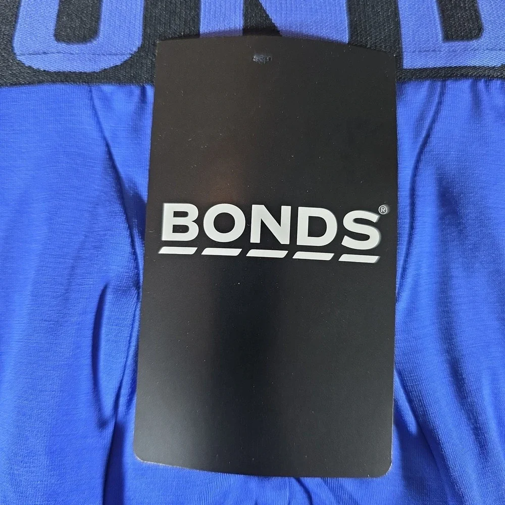 Bonds Underwear Anti-Chafing Boxer Small 3 Pack Black & Red/White, Blue Melody